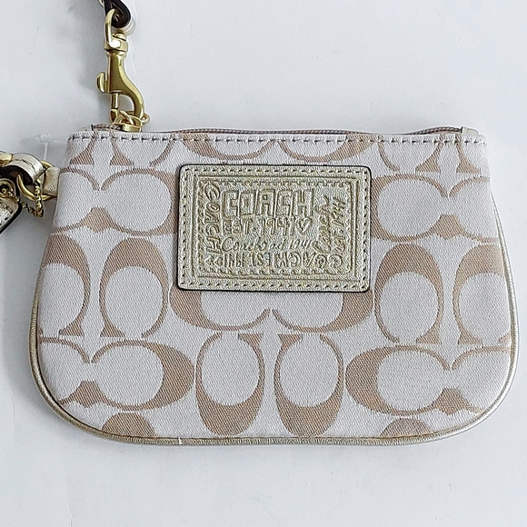 NWOT Coach Beige/Cream Satin Signature With Gold Accent Wristlet - Picture 3 of 9